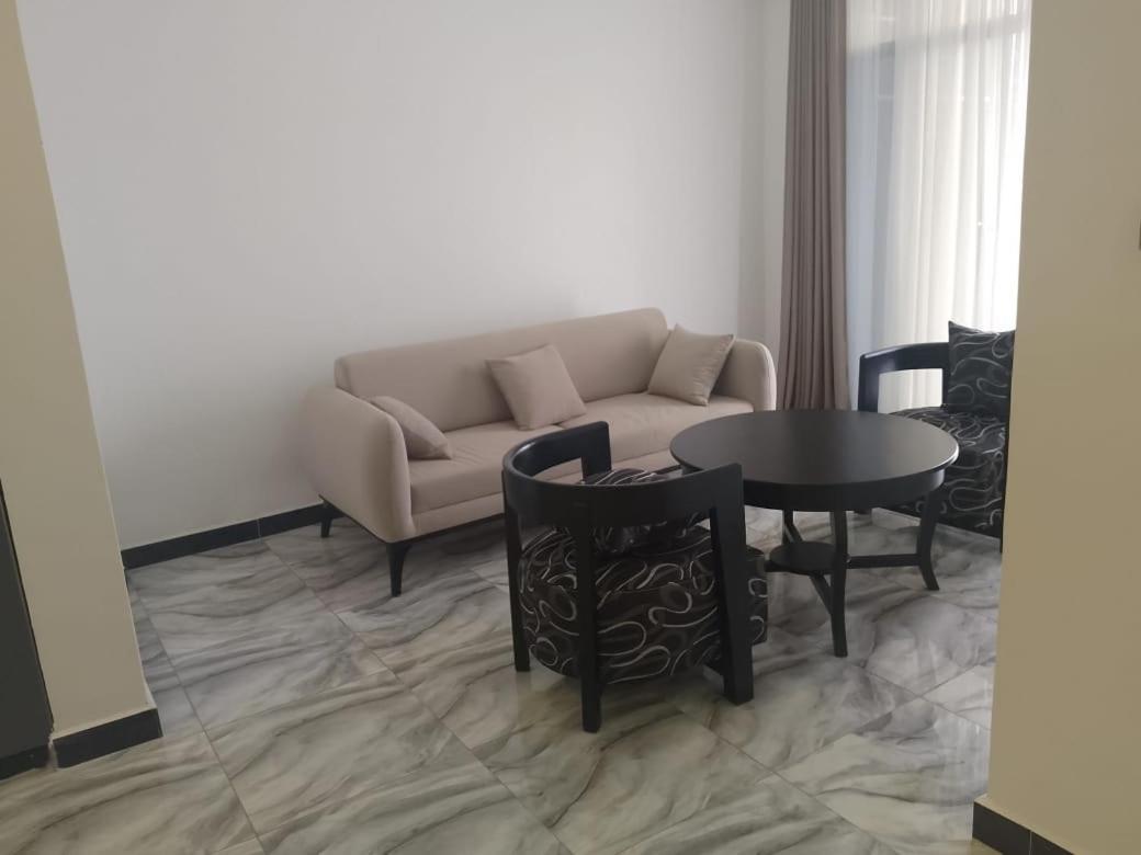 Keroka Water Pavilion Hotel מראה חיצוני תמונה