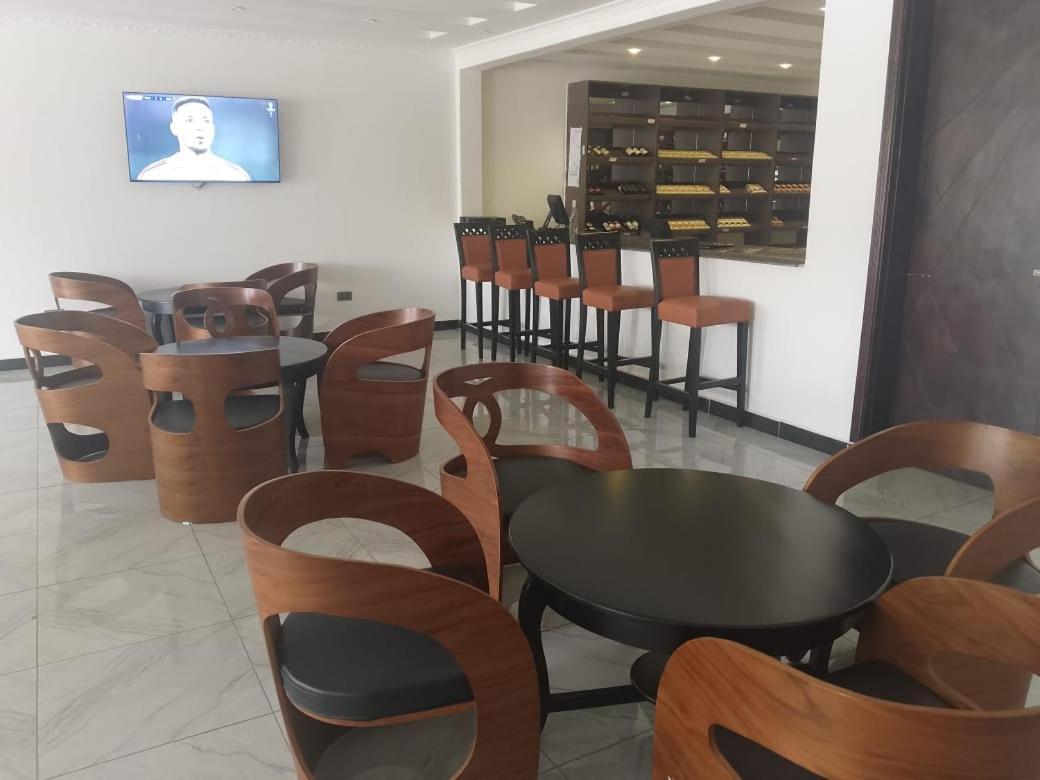 Keroka Water Pavilion Hotel מראה חיצוני תמונה