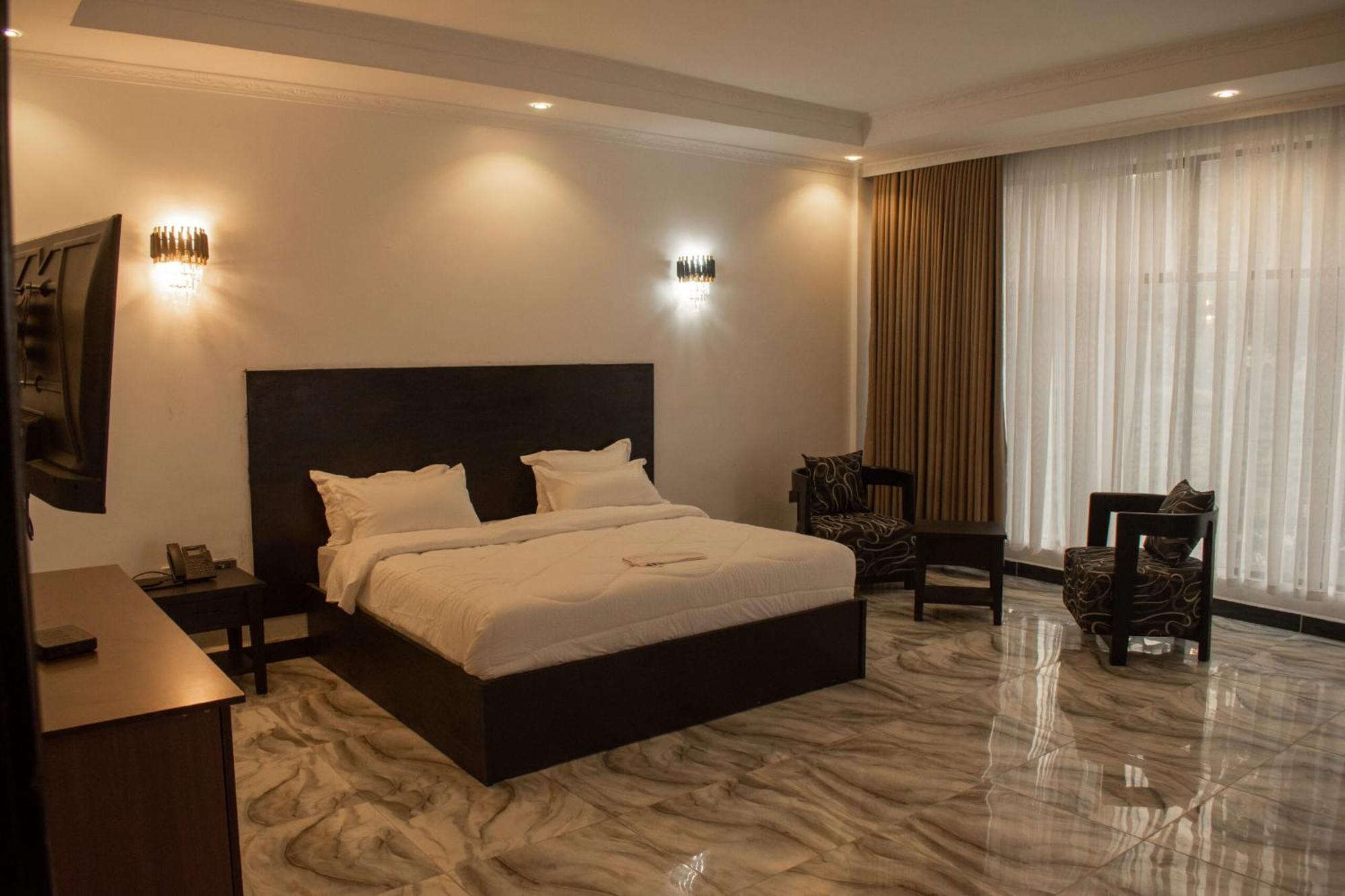 Keroka Water Pavilion Hotel מראה חיצוני תמונה